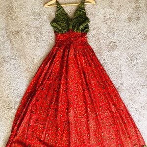 Sleeveless Maxi Dress - Gorgeous print